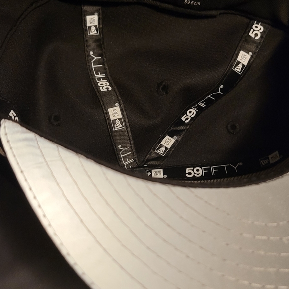 Rare Exclusive Dionic Worldwide Black Reflective New Era 59Fifty - Size 7 1/2 - Picture 4 of 5